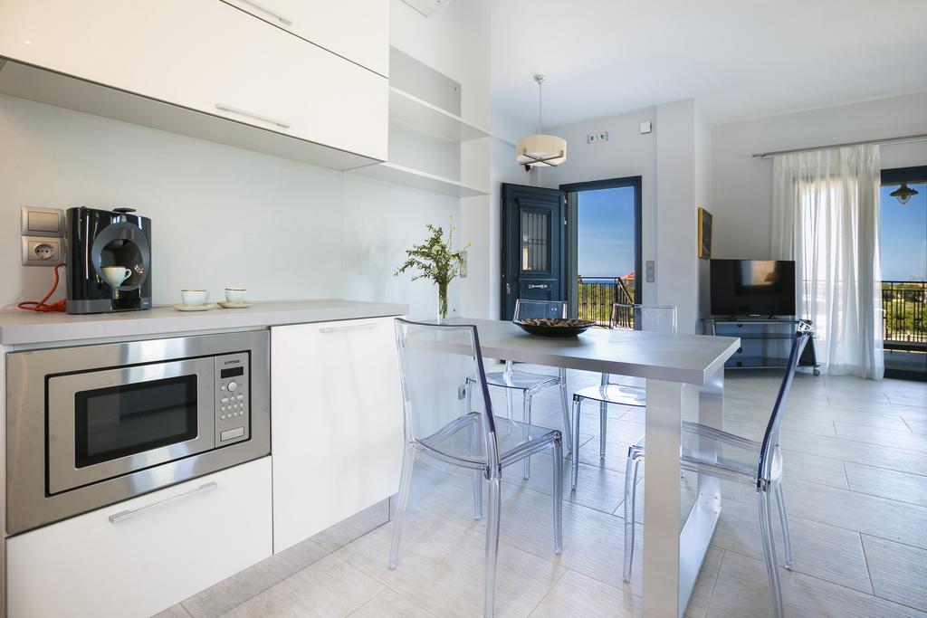 Seirios Luxury Villa Свороната Екстериор снимка